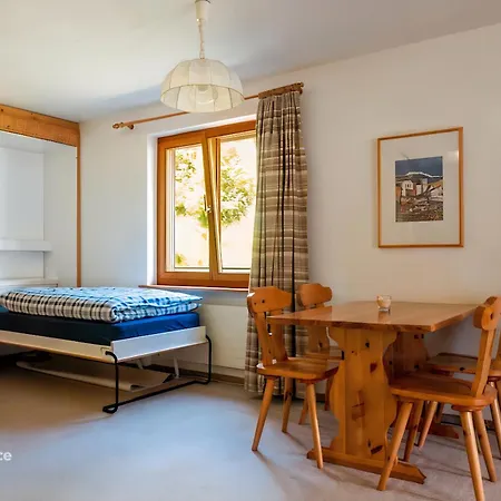 Daire Pool & Sauna Wellness Charming Swiss Style Chalet! Salouf