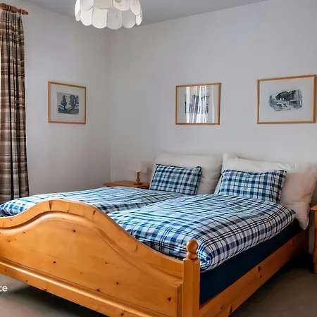 Pool & Sauna Wellness Charming Swiss Style Chalet! Apartament